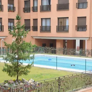 https://apartamento-entero-piscina-y-netflix.besthotelstoledo.com